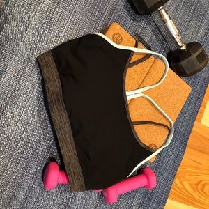 Sports/yoga bra